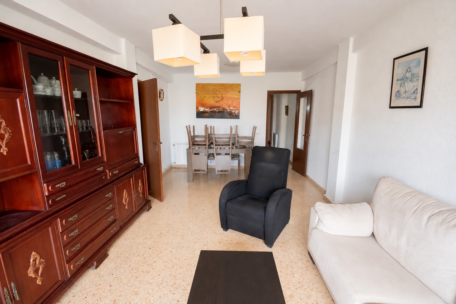 Salón comedor amplio y luminoso