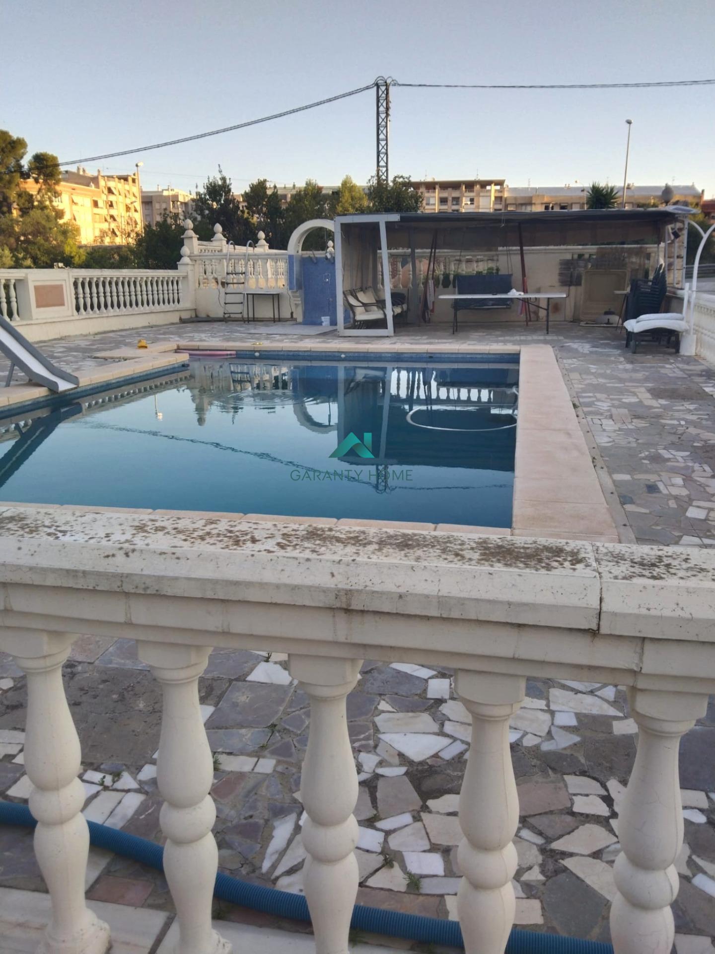 Chalet en Ontinyent — fotografía 2