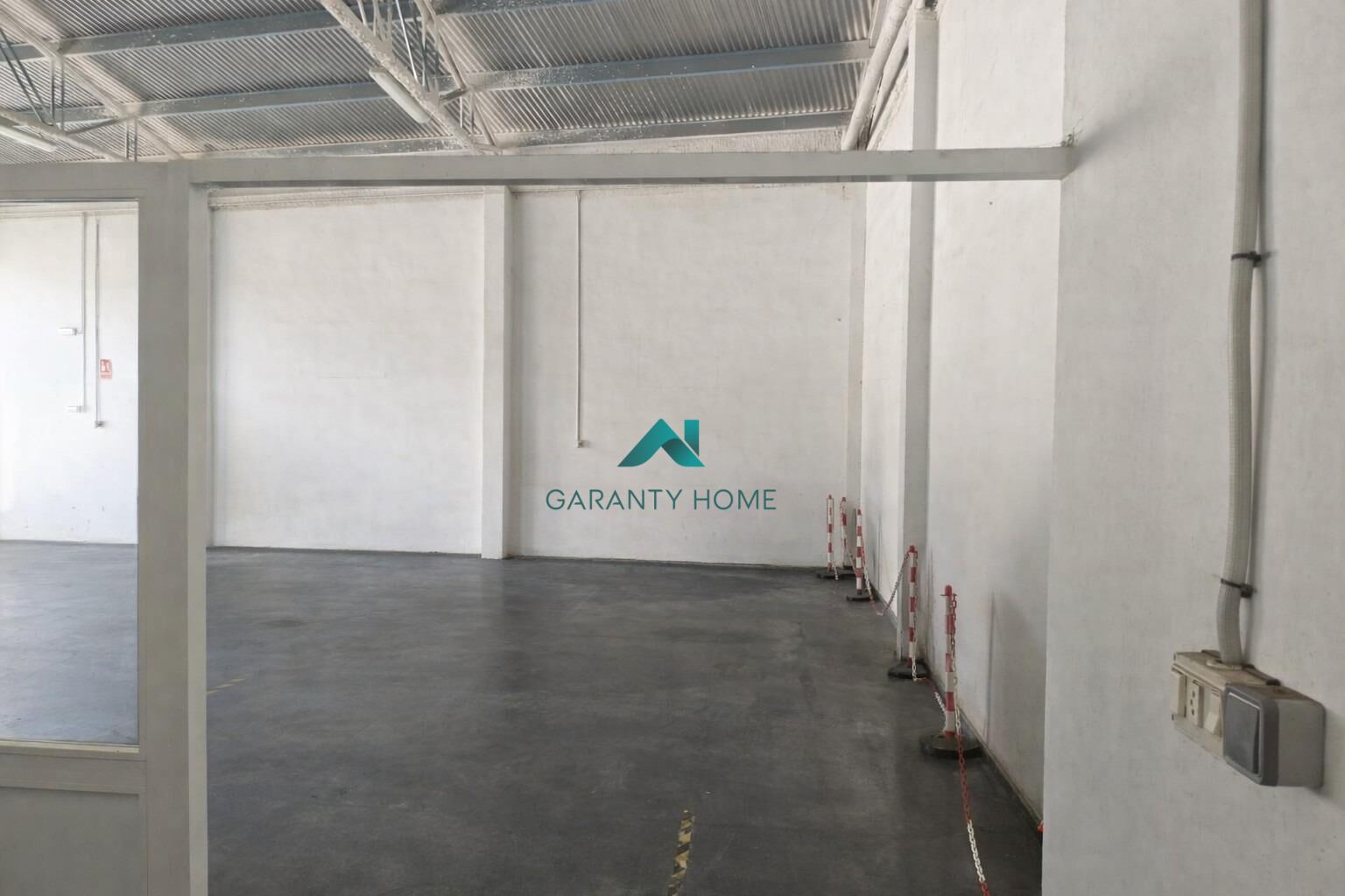 Nave industrial en Sagunto — fotografía 3