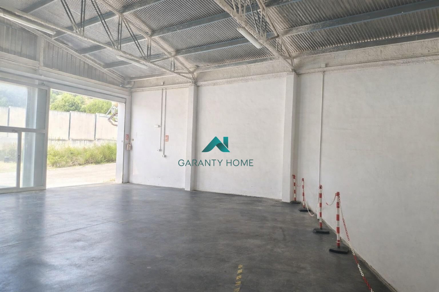 Nave industrial en Sagunto — fotografía 4