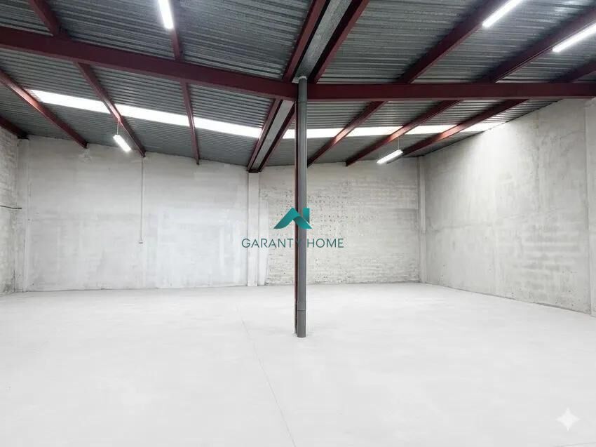 Nave industrial en Vila-real — fotografía 2