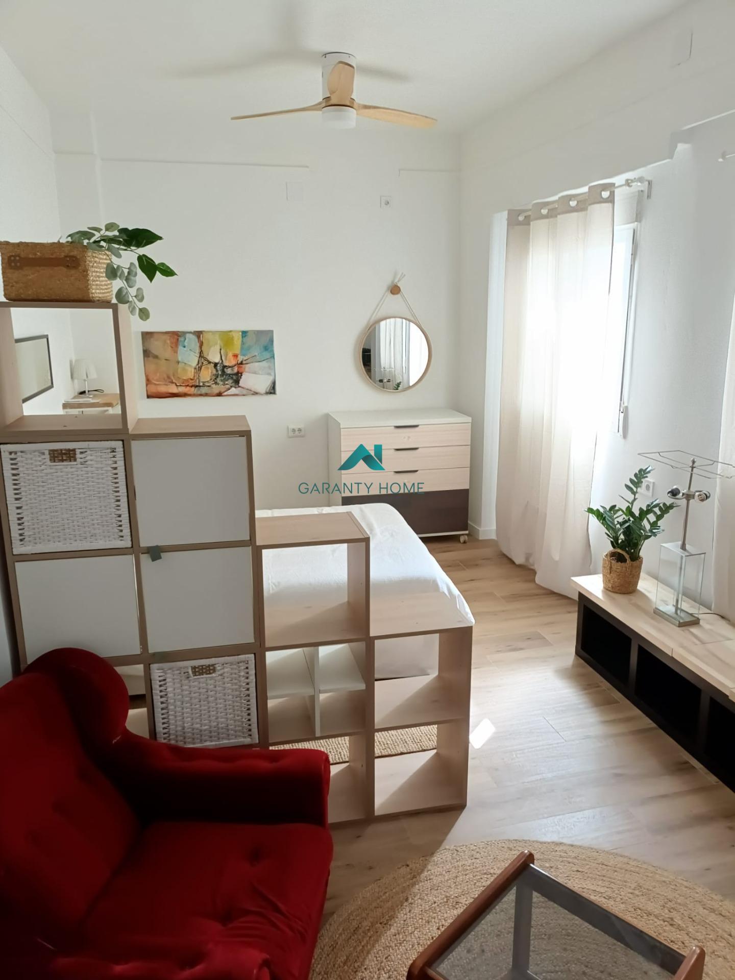 Habitación en Valencia — fotografía 3