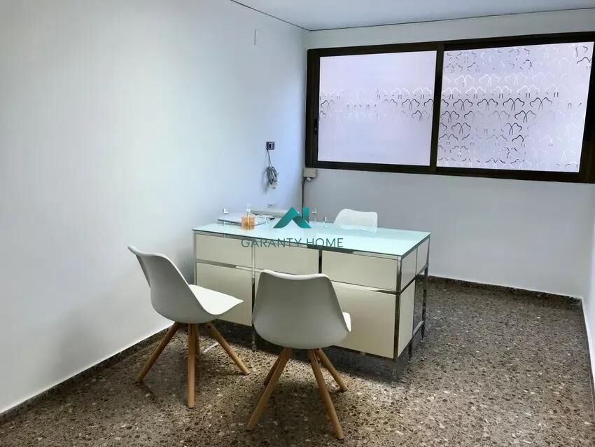 Local comercial en Sagunto — fotografía 4