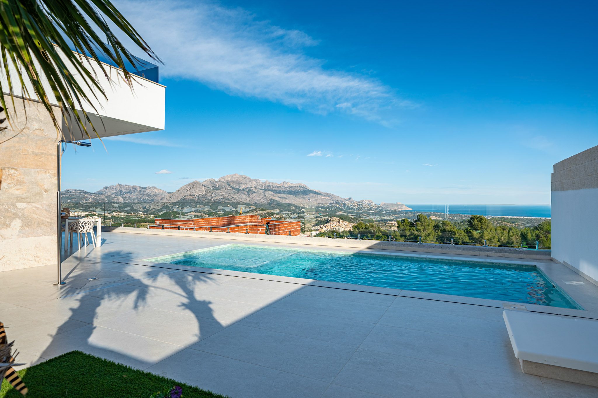 Villas independientes con piscina en Polop